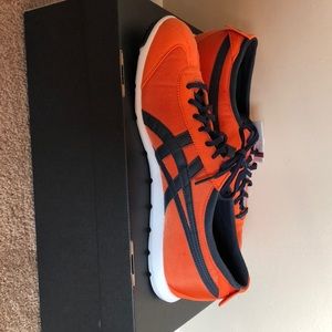 Onitsuka tiger sneakers size 11 1/2